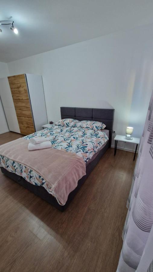 Apartmani Sky 1 2 3 Брчко Экстерьер фото