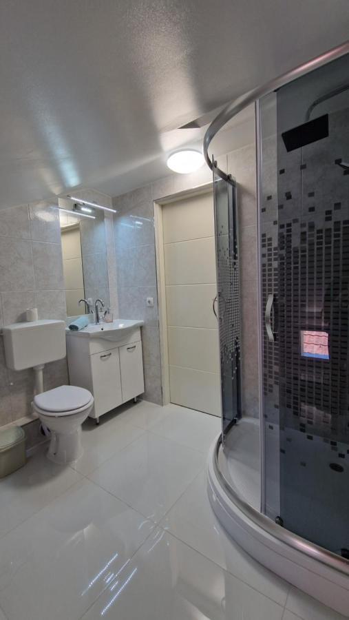 Apartmani Sky 1 2 3 Брчко Экстерьер фото