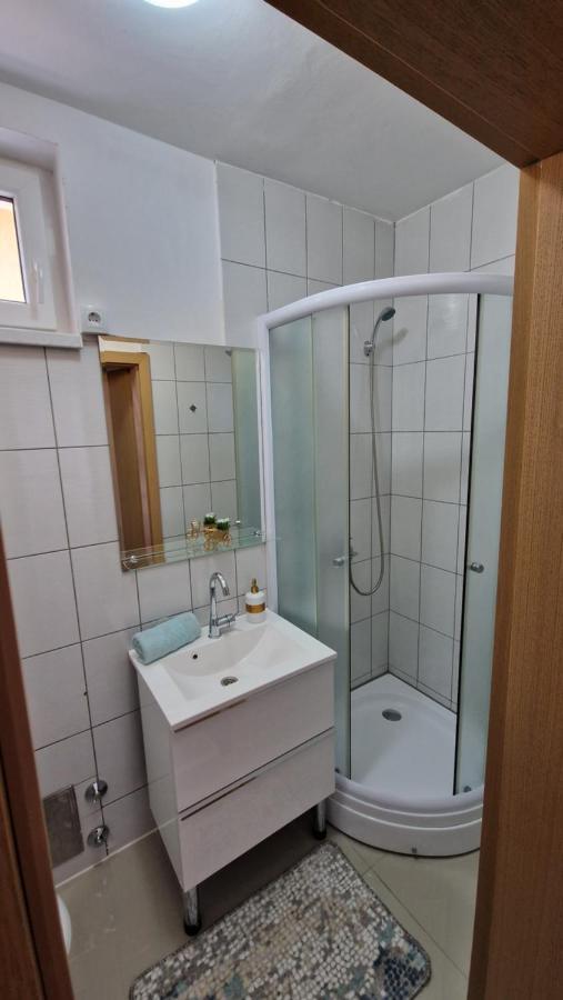 Apartmani Sky 1 2 3 Брчко Экстерьер фото