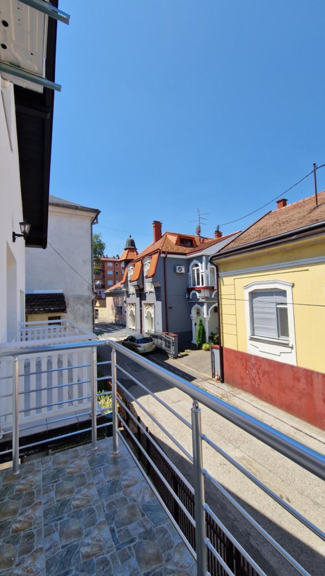 Apartmani Sky 1 2 3 Брчко Экстерьер фото